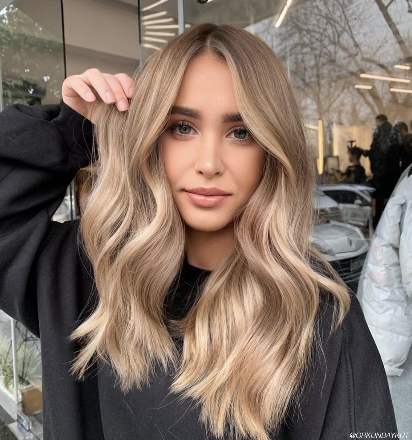 04867f50f52b6ab78902 beige blonde