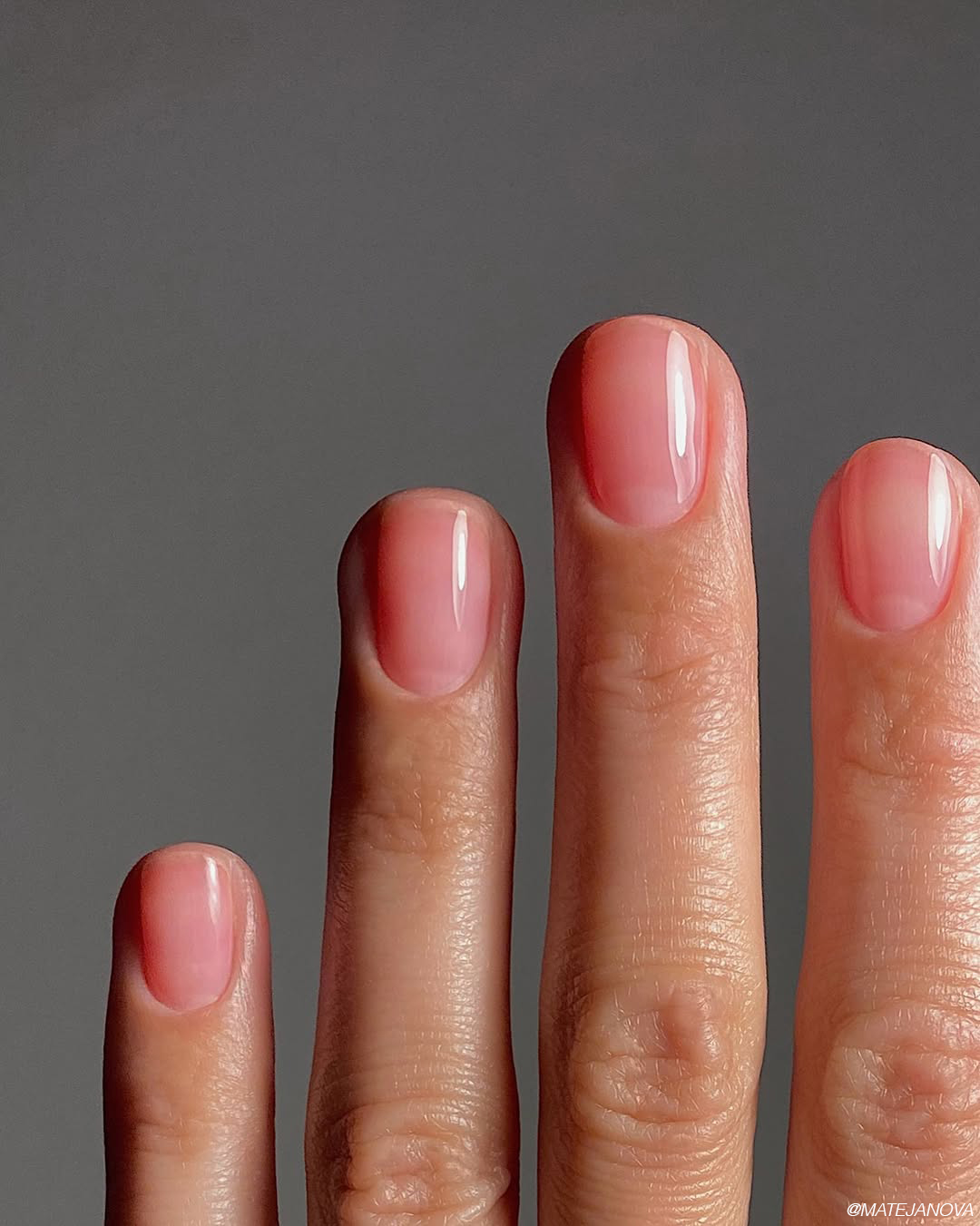 048d6c797547c2658d24 watermelon nails