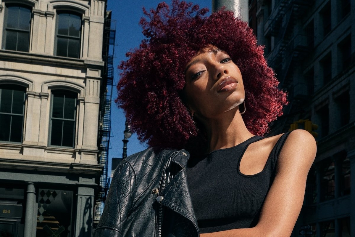 04c8354452cf32d1ac26 redken 2025 cherry vinyl article banner