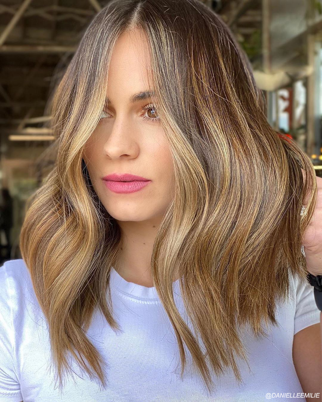 0a8d4f7551a0fbfd7935 wellahair