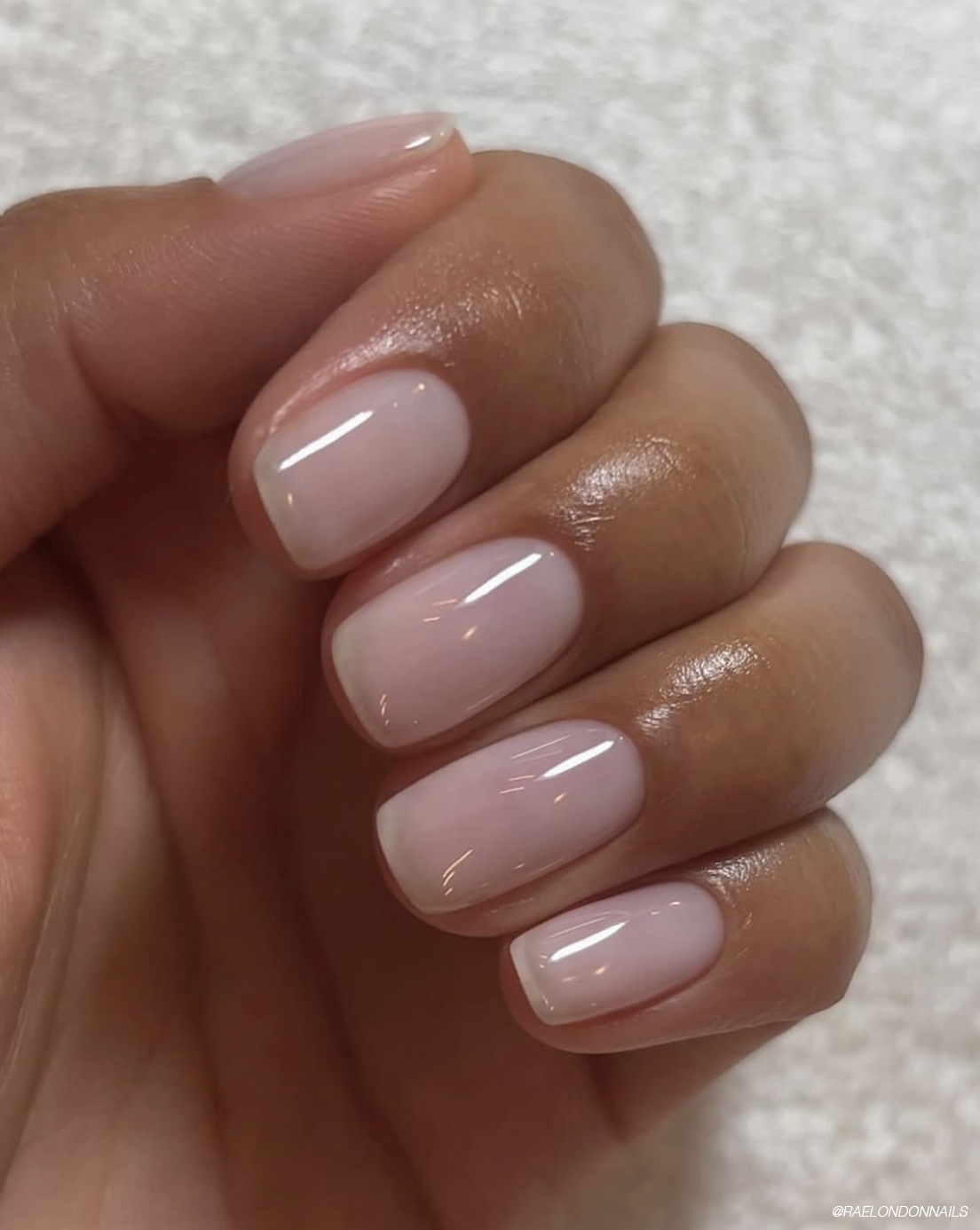 0c87c9f57788e455fa24 watery nail trend