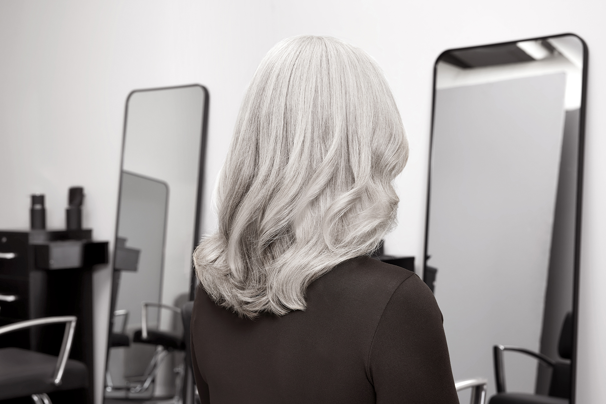 1aa9cd20ce5a861ca560 redken 2023 silverstrong marie after back 0786 rgb