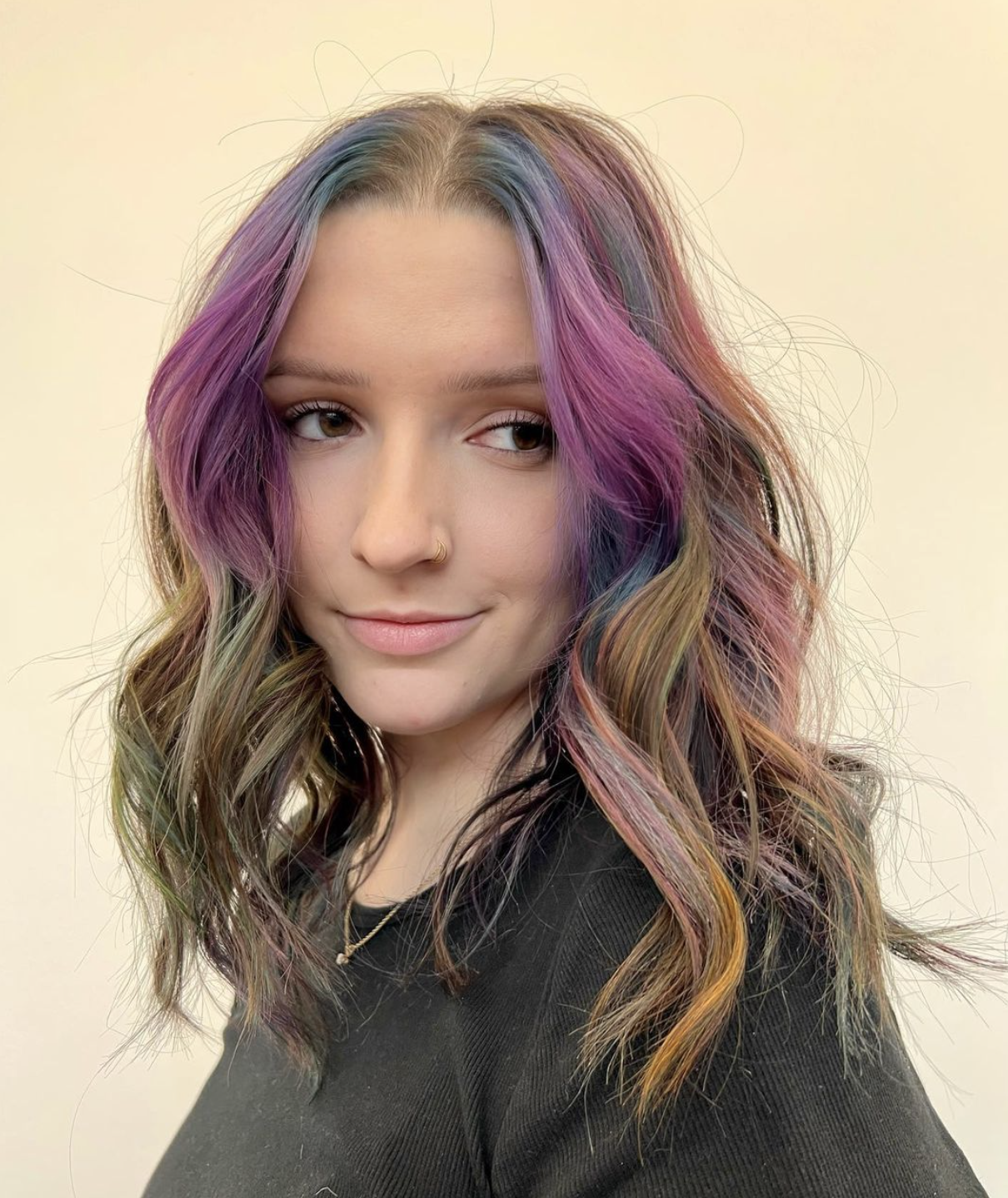 3355e8f7e495baeba9cf colorful festival waves