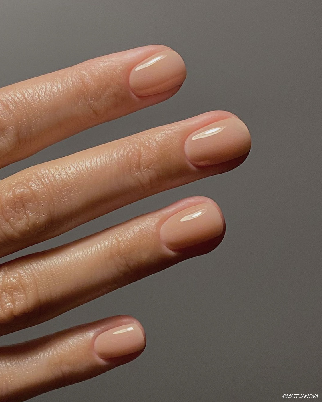 39ec9d36aa0f2349ea2d nude nail colors