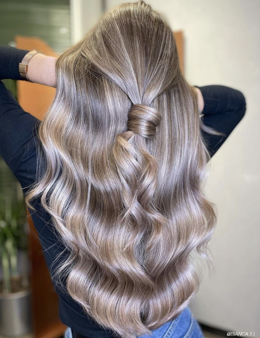 3a022bc3bb963f35d708 blonde wella