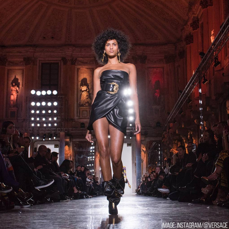 5eed620733f3fd86fa84 versace rtw 2018