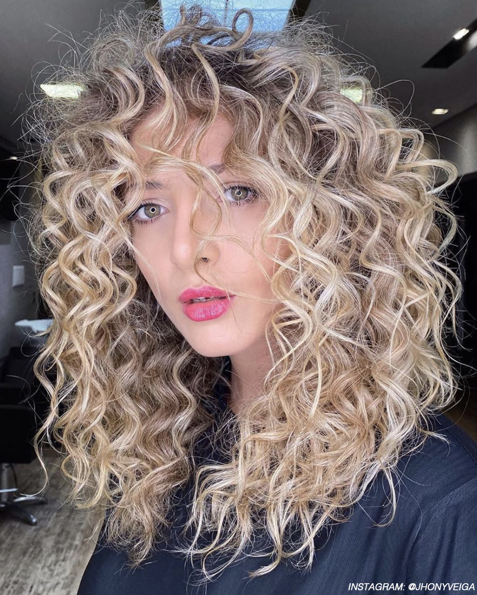 634f500c4703cee21f56 curls