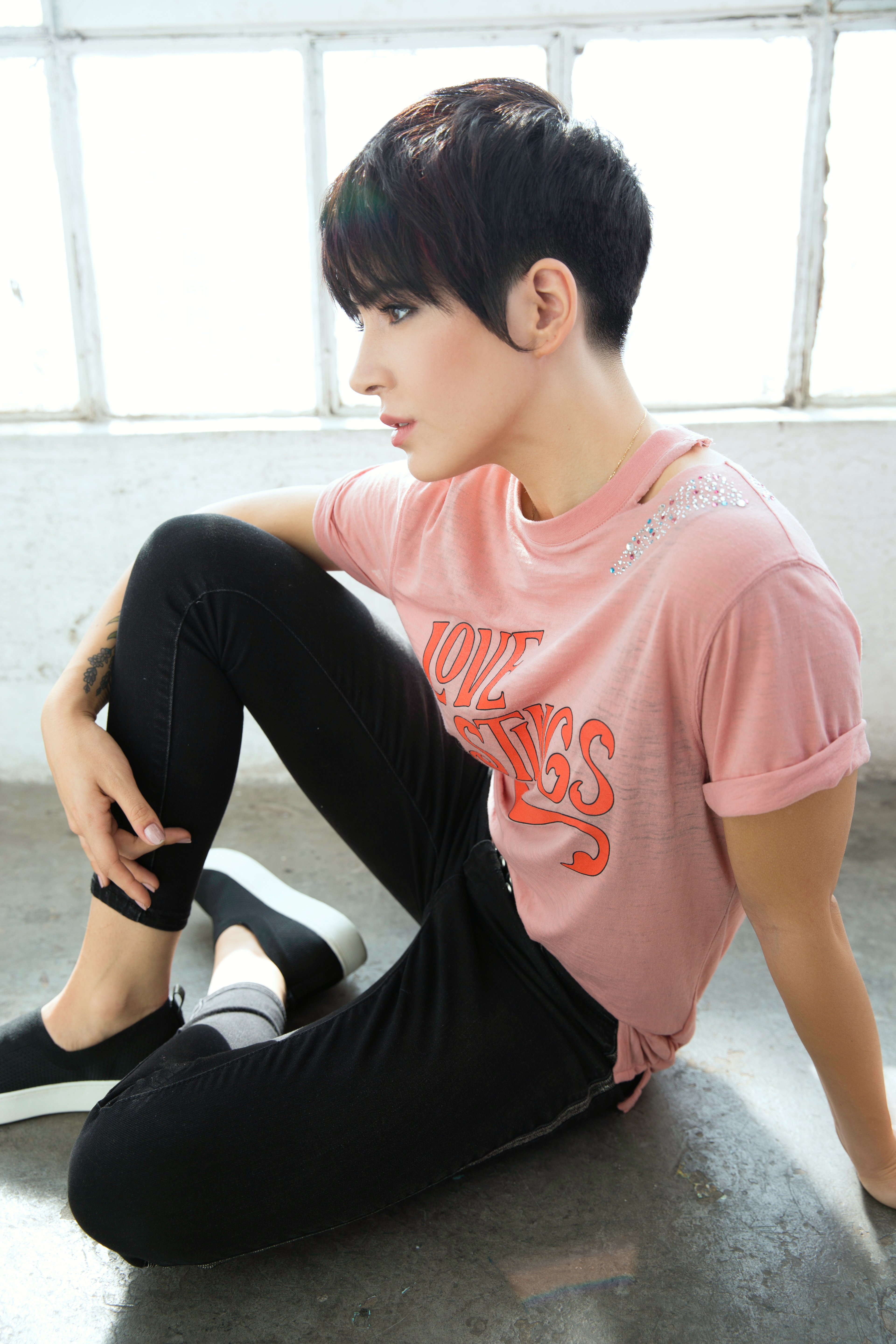 6694900def4ad8fdccc4 graduated short cut