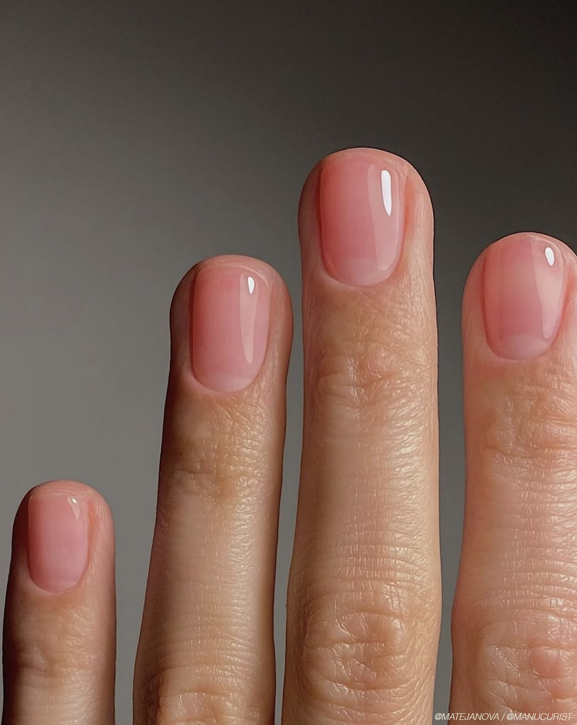917761e855118ca5b5c1 rose water nails