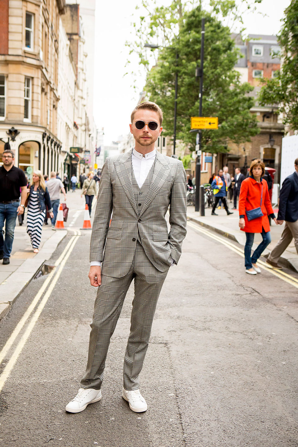 9c13b68d36cb7315ad45 ss16 lcm streetstyle 0213 db serge