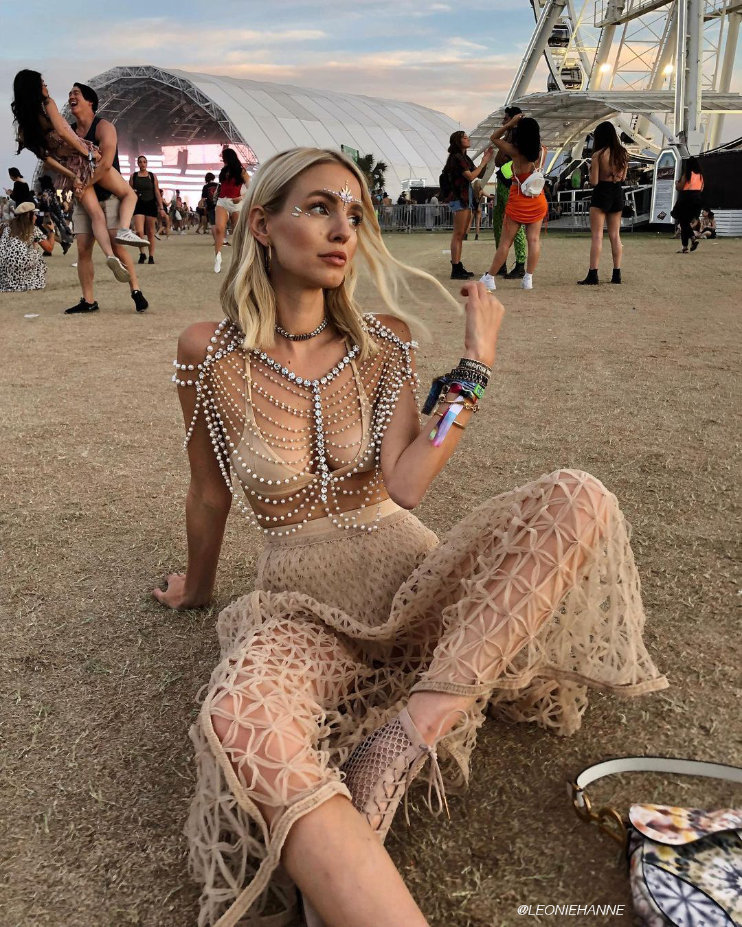 Abb94aa6c7717f2a3c77 chella