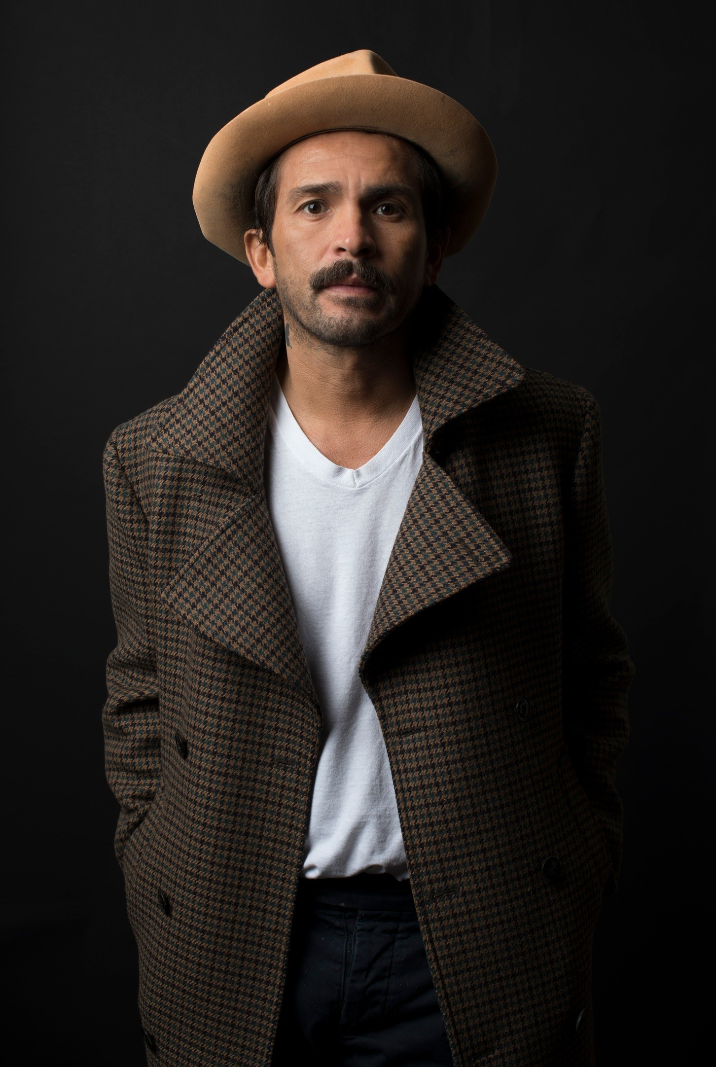 De0b8f0dbcb195562dcc johnny ramirez headshot