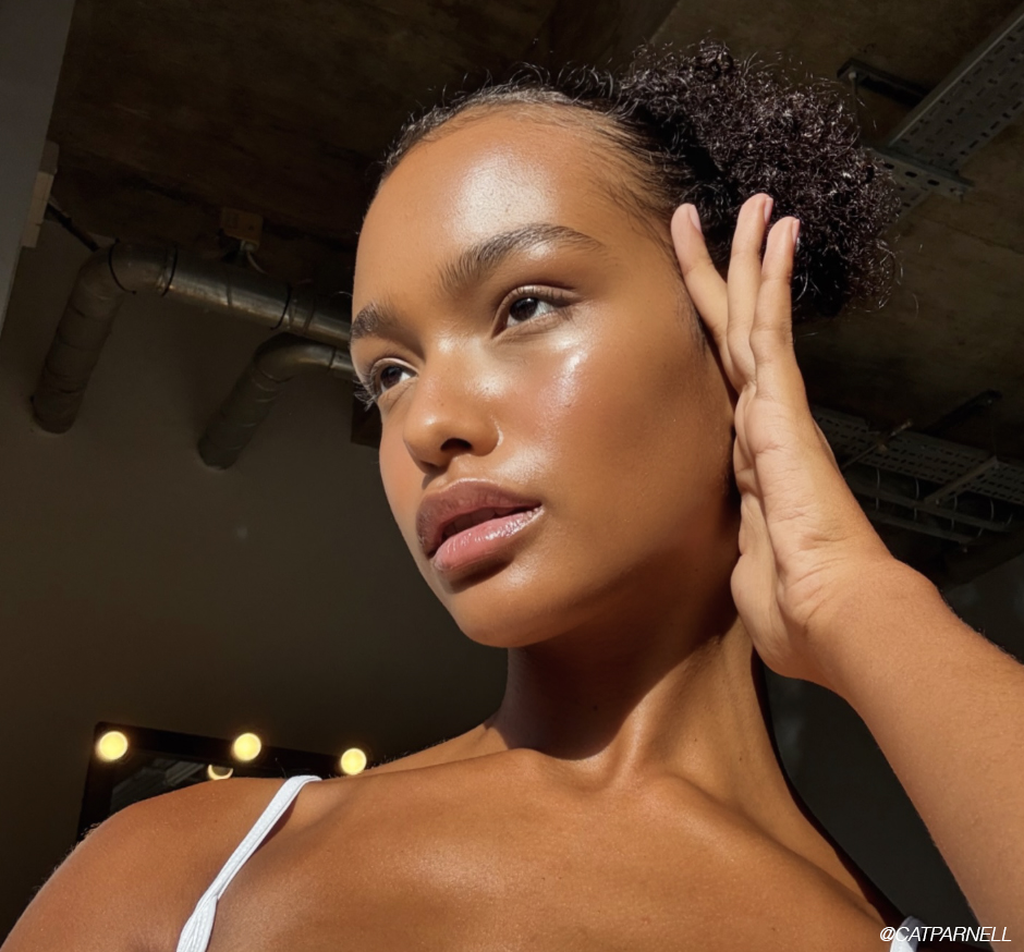 E077e68605a405ddc112 face