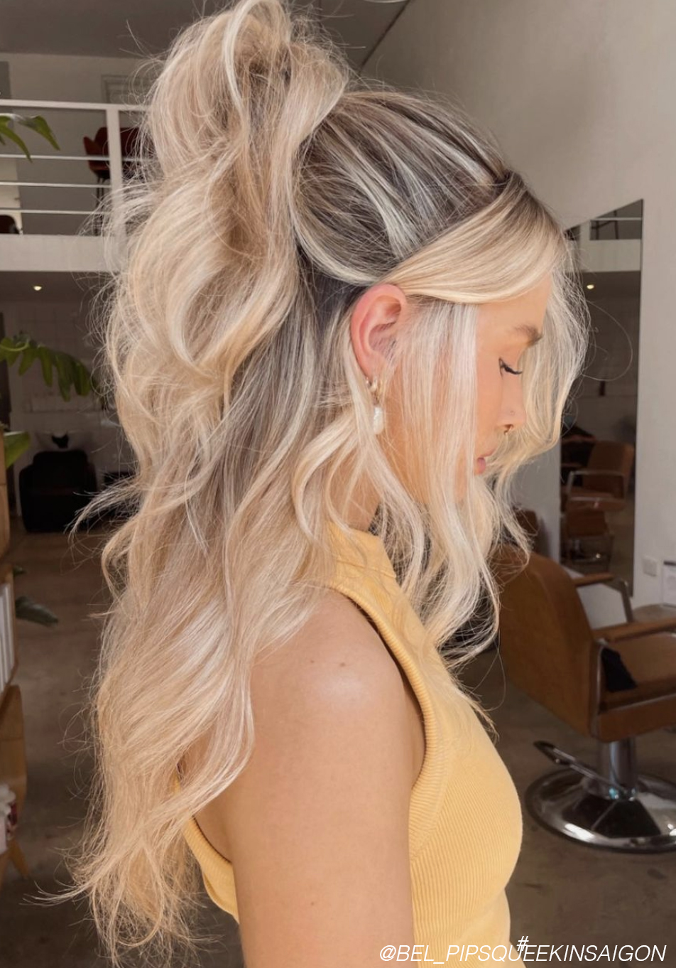 Eef2f6d33777e8926926 half up hairstyle