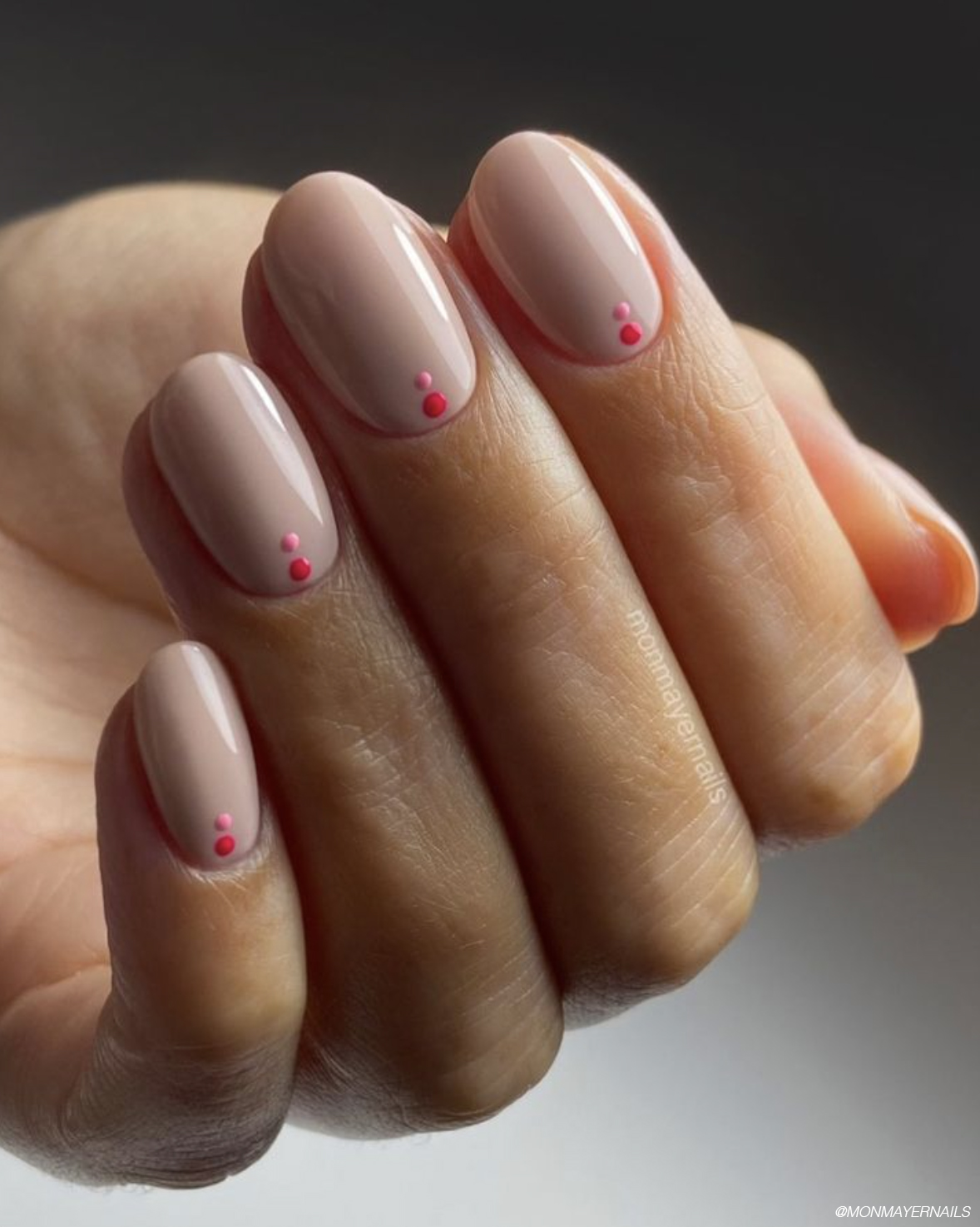 F135eecc503880c6d992 summer 2024 nail art