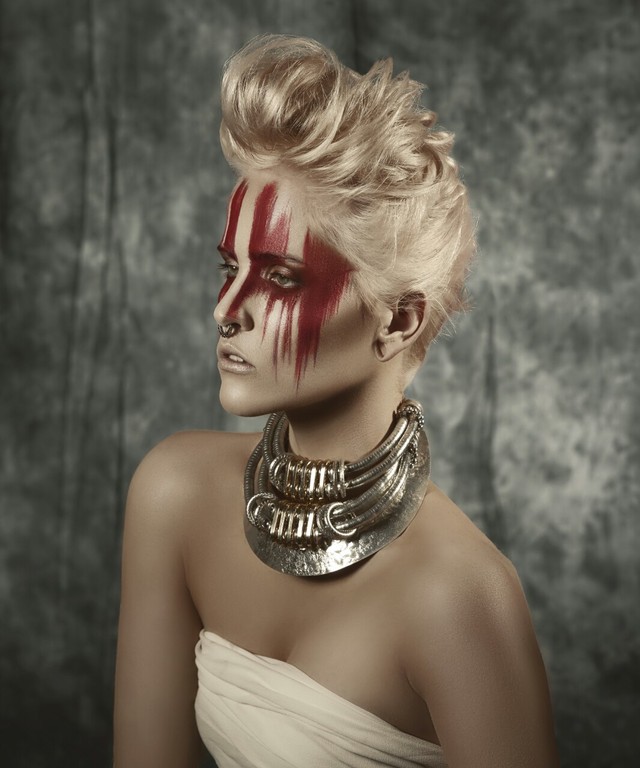 Hair by Simone Jade Menenti, è Salon. Photography by Simon Everiss. Makeup by Chereine Waddell. Styling by è Salon Creative