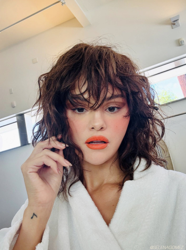 Re sized 0713a8f0a6434f279cc3 wolf cut