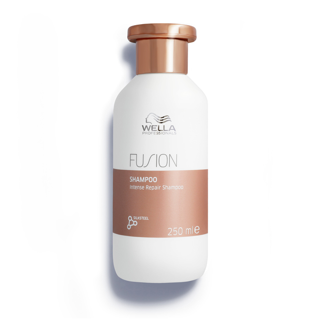 Wella Professionals FUSION Intense Repair Shampoo