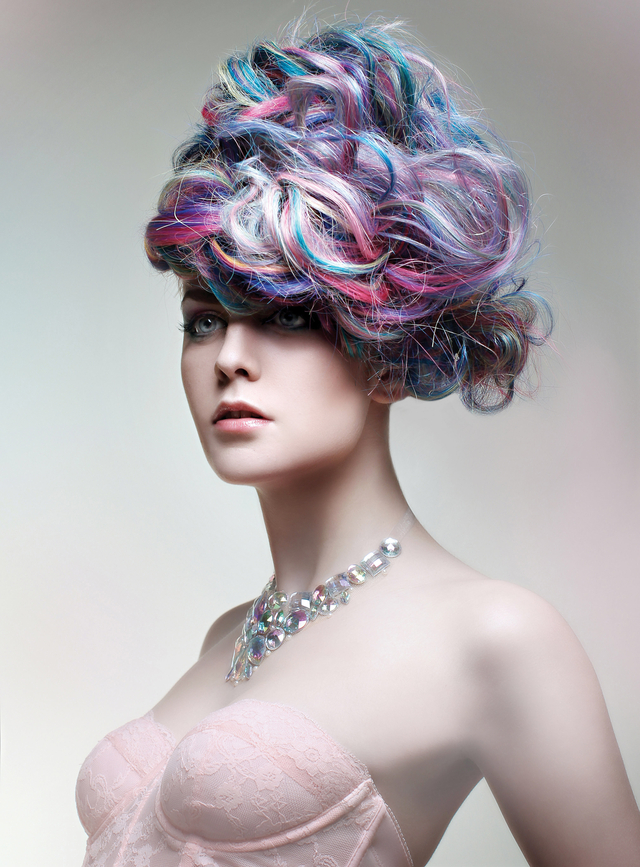 Hair: Nicole Pede
Makeup: Jessica Benner 
Photography: Paula Tizzard 