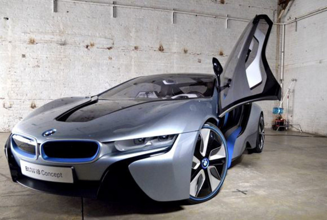 bmw-i8-iphone-glass