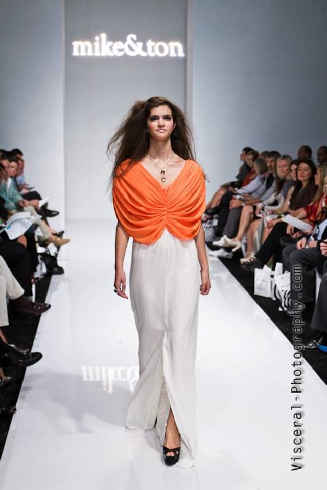 RUNWAY