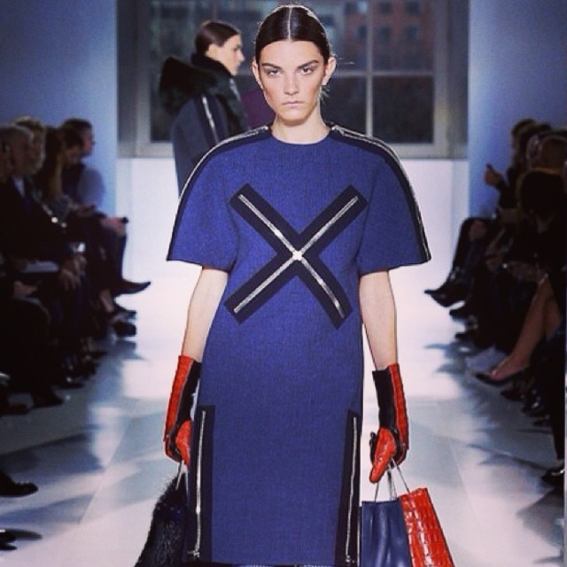 Ky Balenciaga photo 4