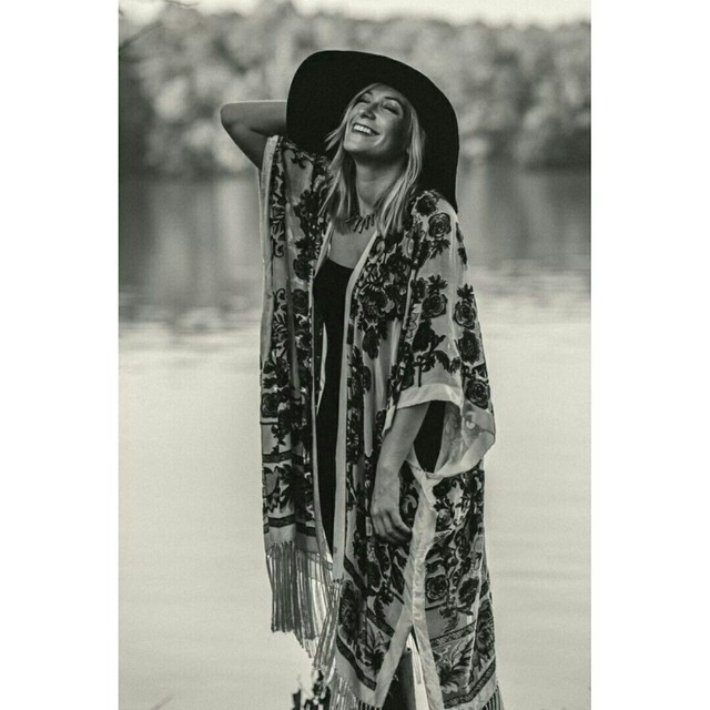 Photo: Courtney Johnson, HMUA: Genevieve Strazisar