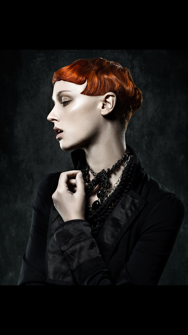 Hair Leisa Stafford 
Styling Sara Oneill 
Makeup DJ Griffin 
Photo Lee Mitchell for Denman 