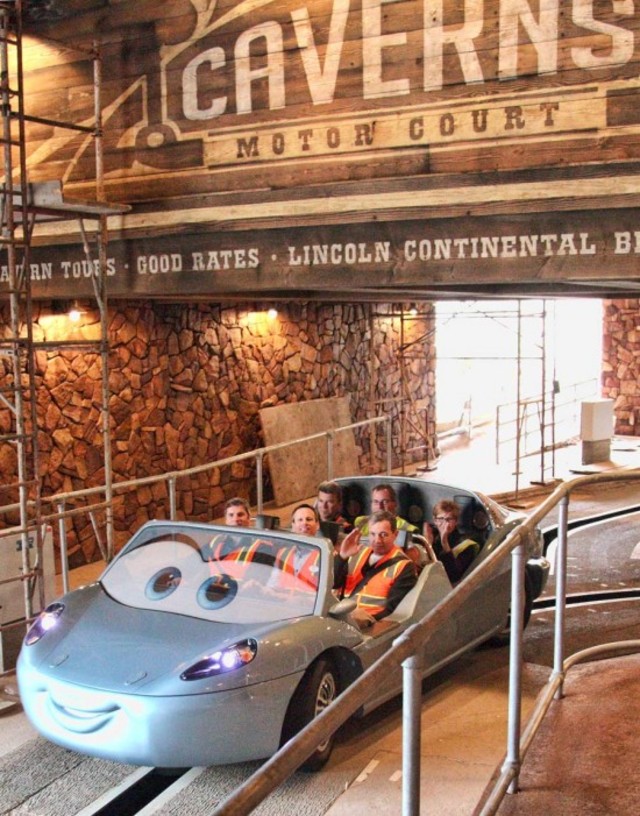 Cars-Land-2-550x701
