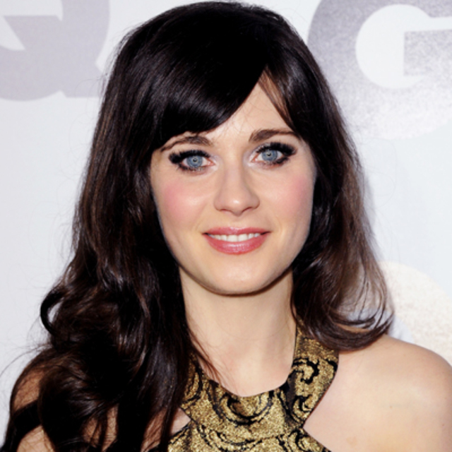 112111-Zooey-Deschanel-400