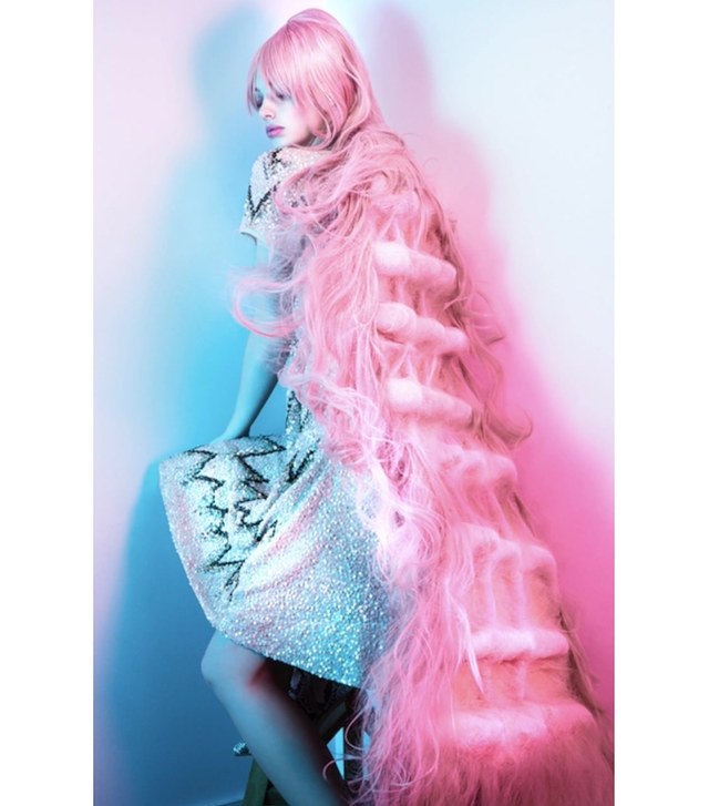 AVANT GARDE 