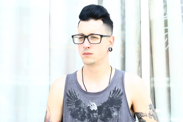 Fade pompadour style photo: phoot.org