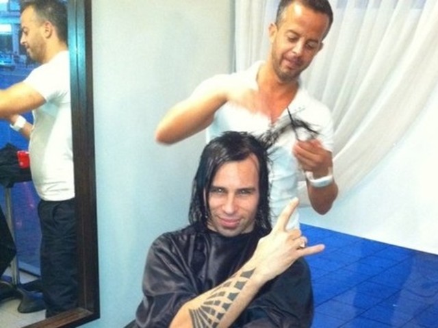 HAIR