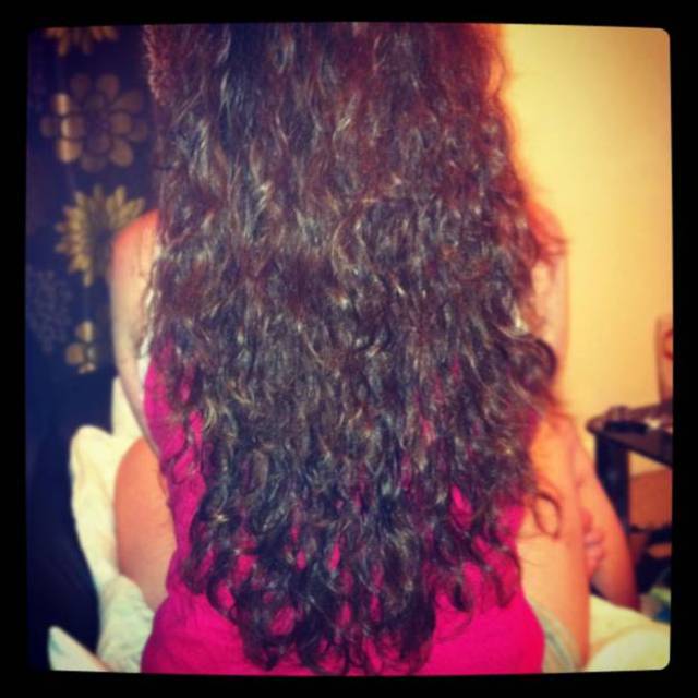 CurlyBrunette_1348183446-621x621