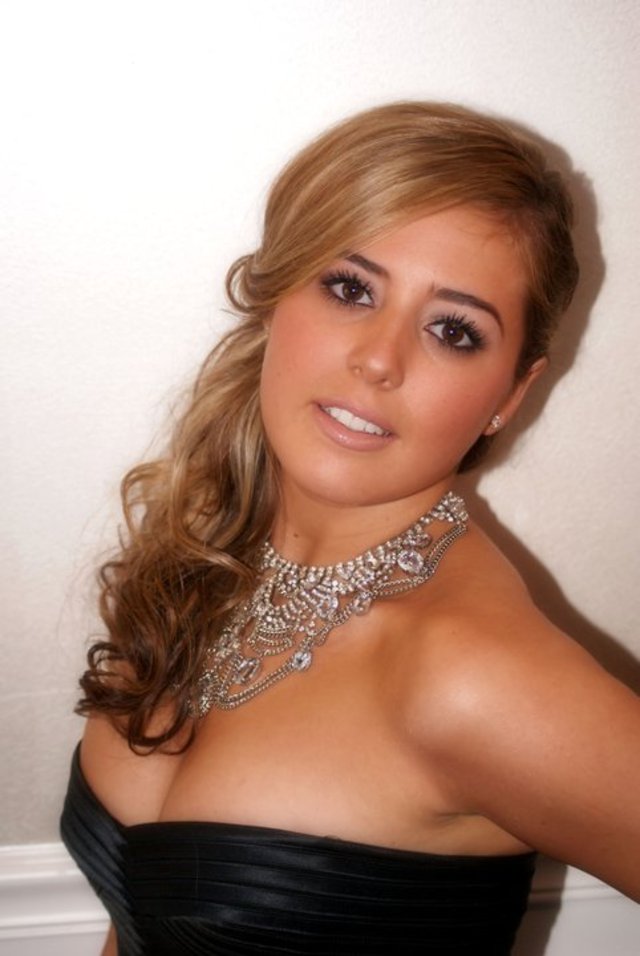 Tease Salon &amp; Spa 