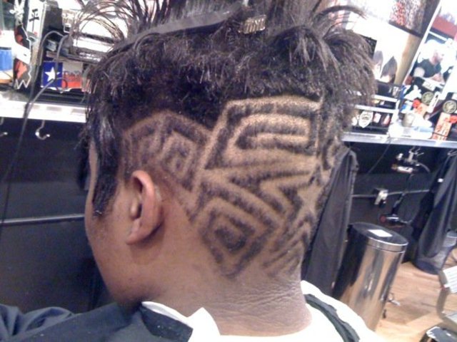 Designs by facebook.com/barberhoavu