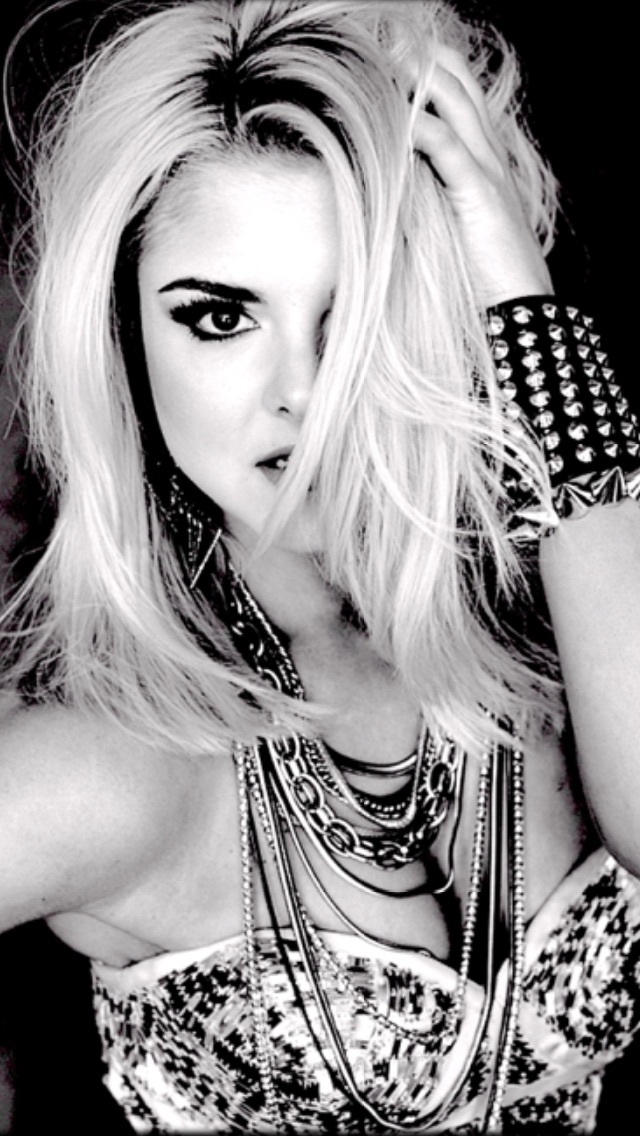 HMUA: Sherri Jessee Photo: Krisna Goodwin