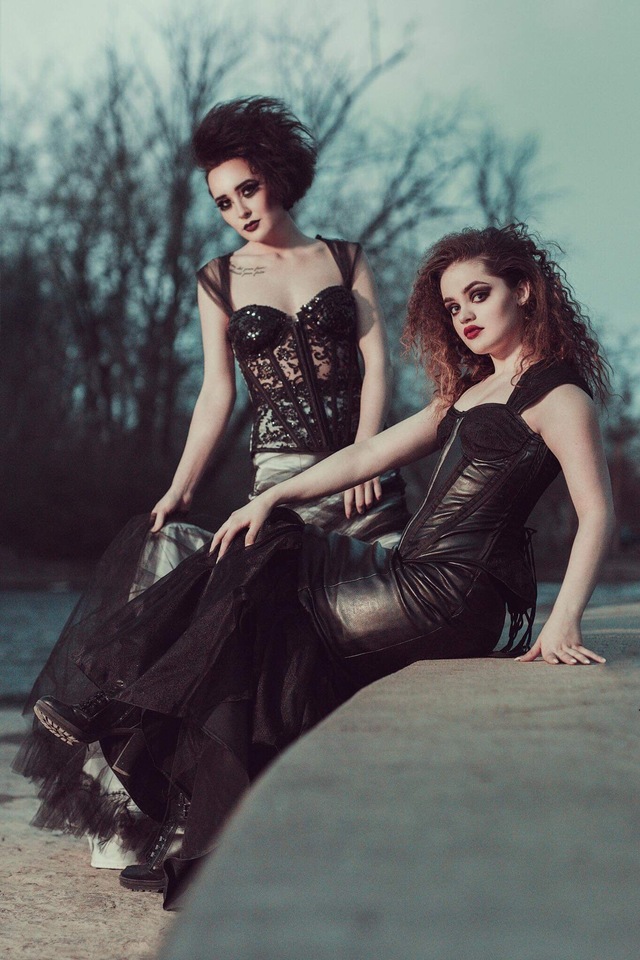Dark couTure