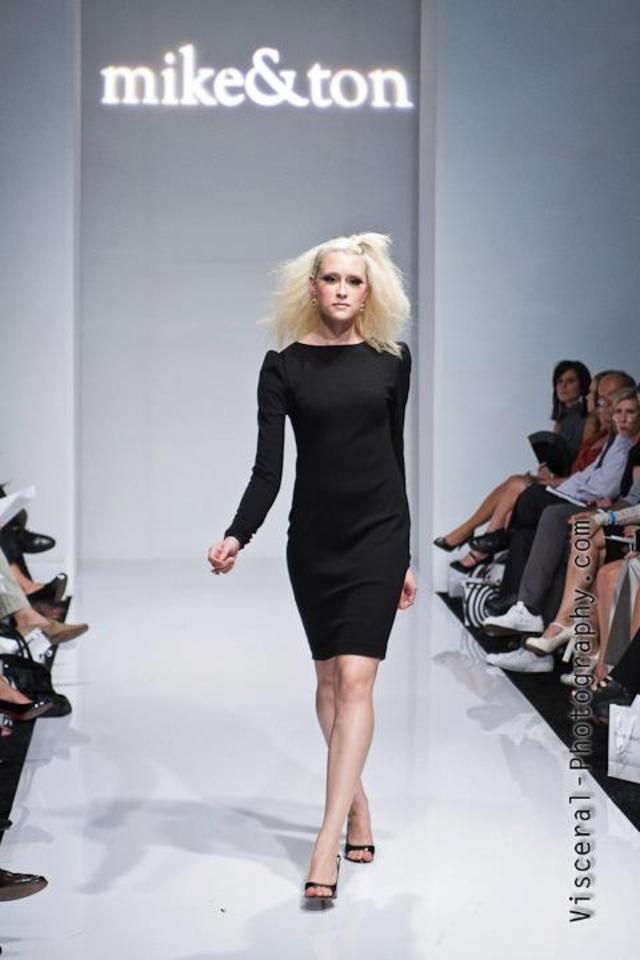 RUNWAY