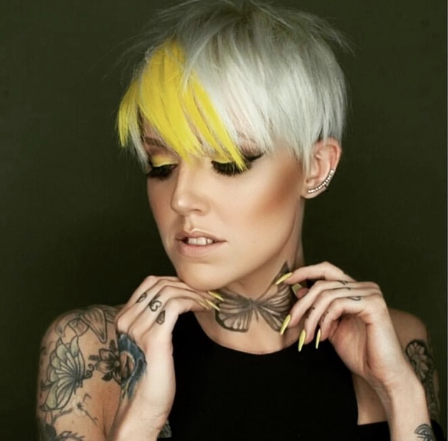 A pinch of yellow 