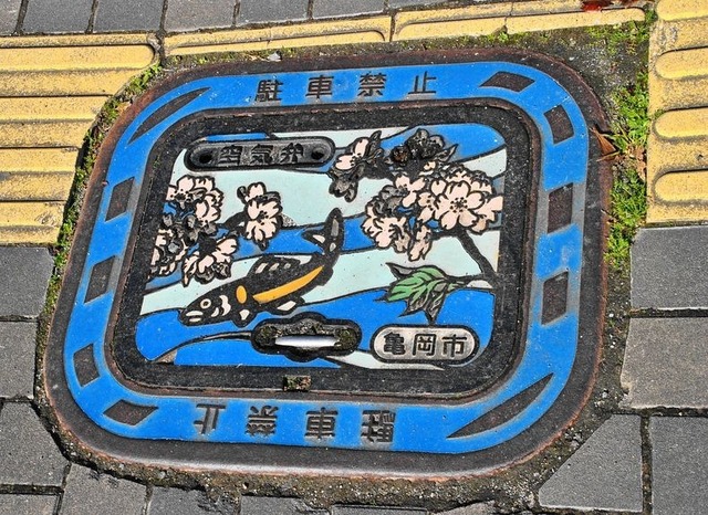 japan-manhole-covers