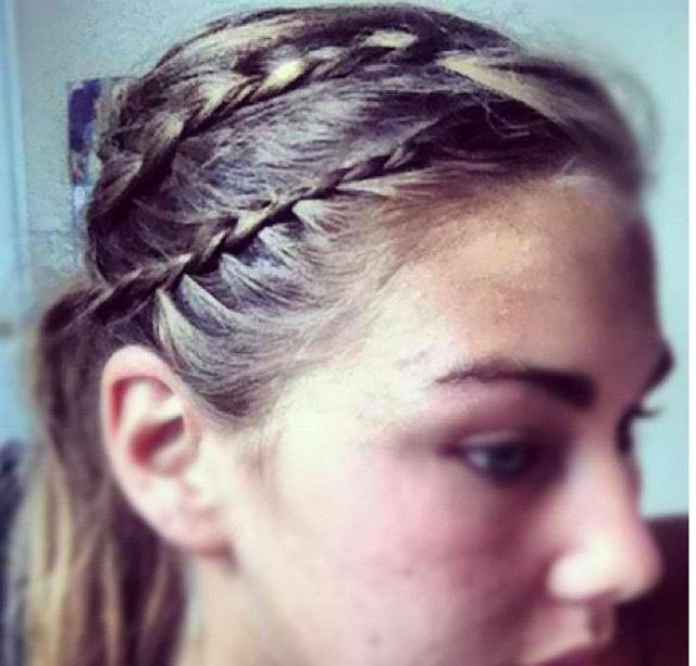 2 small side braids