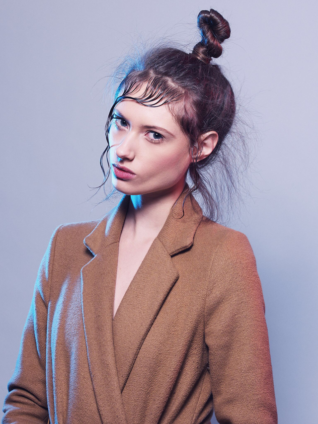 Chic topknot 
Photography Benjamin Kwan 
MUA Felicia Bromba
