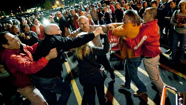 ap_black_friday_21_dm_121123_wg