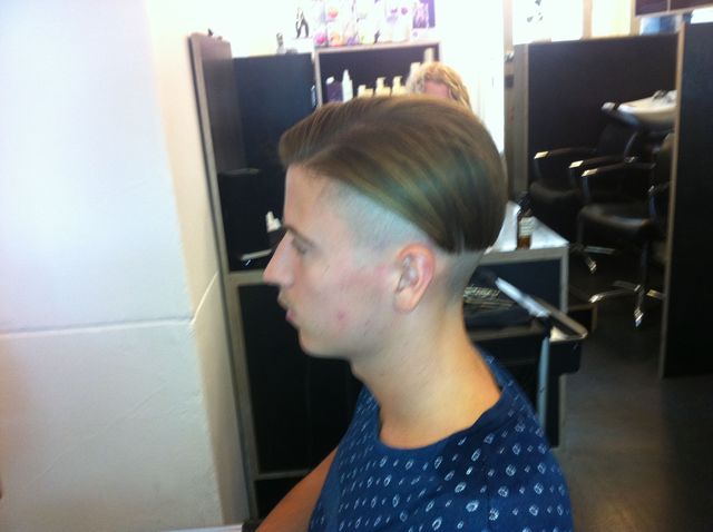Super Deluxe Hair - styling