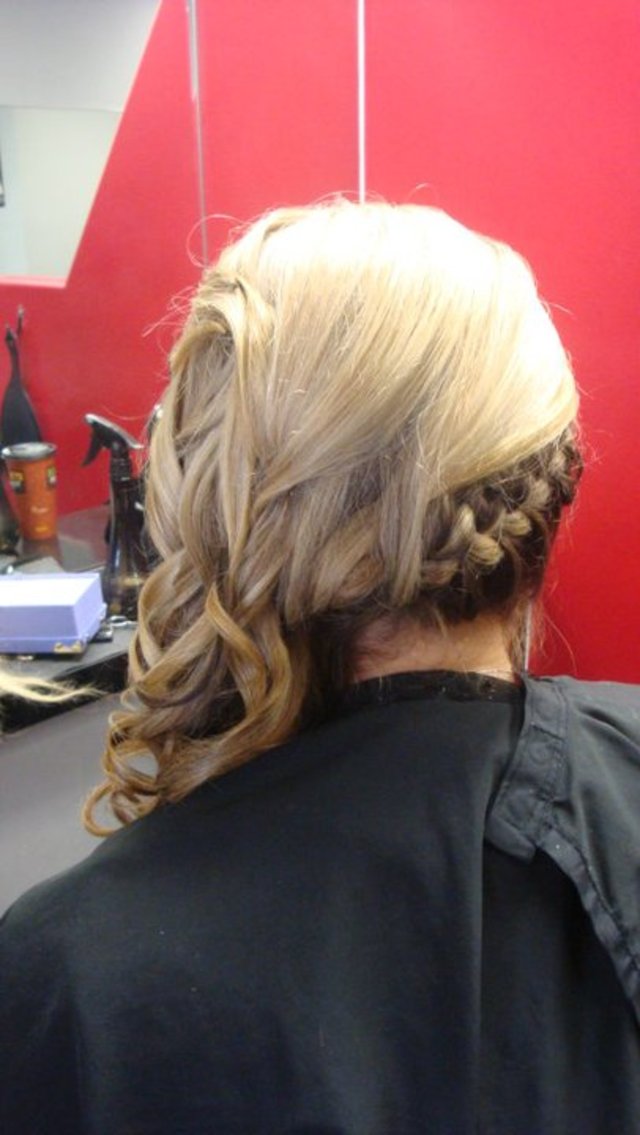 Hair Envy Creative Designs 