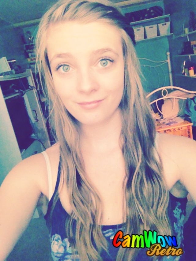 Long Wavy Hair with pinned up Bangs
