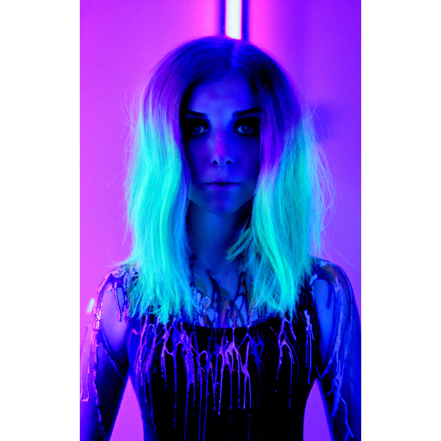 Neon hair battle #neonmania #neonhairbattle Kenra creative neon hair color! 