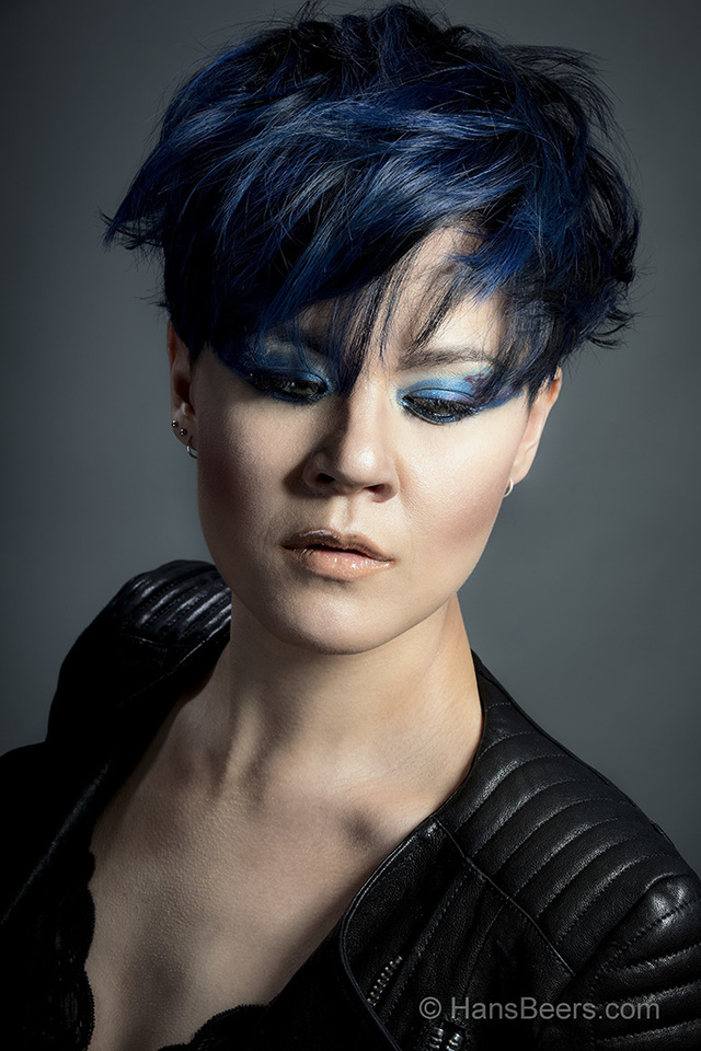 Tessa Jill - Blue Bowlcut