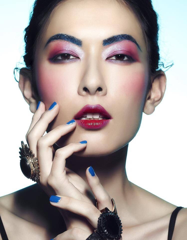 Magazine by ELLE